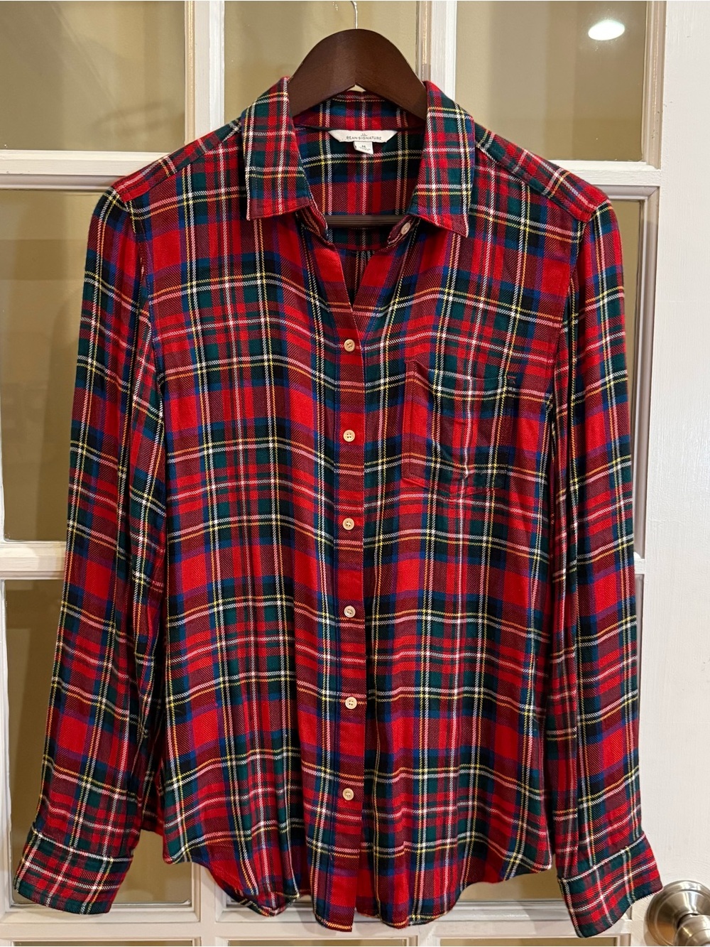 BEAN SIGNATURE Women’s Scotch Plaid Rayon Shirt Relaxed Fit Size M Business